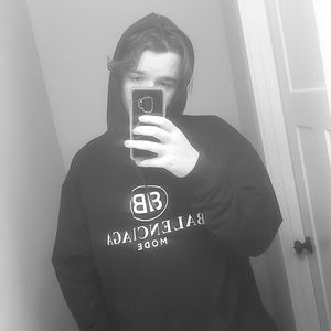 Meet your Posher, Zach
